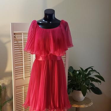 Vintage 60s Fun Hot Pink DesignerRuffle Dress With Accordian Pleat Mod Rockabilly 