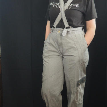 Vintage High Waisted 90s Denim Jeans with Pleats and Suspenders 