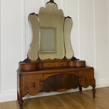 Rare 1930 Antique Vanity with Tiara Style Etched Mirror, Vintage Dressing Table, Solid Wood Farmhouse Bedroom Furniture 