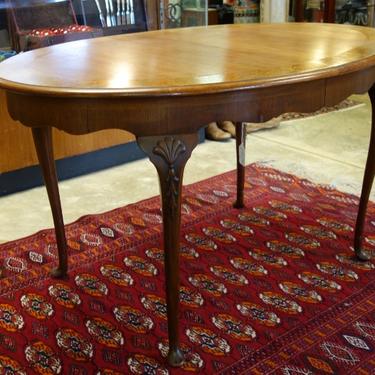 Oval Queen Anne Table
