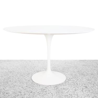 Eero Saarinen 48&quot; Tulip Dining table for Knoll International - White Laminate 