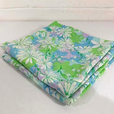 Vintage Floral Pillowcases Set Pair St. Mary's No-Iron Muslin USA Flowers Mod Floral Bedding Cotton Fabric Blue Flower Mid-Century Pair Boho 