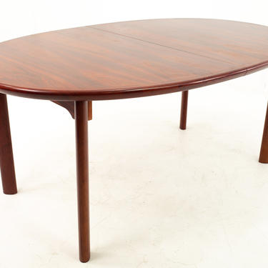 Skovby Mid Century Rosewood Dining Table with 3 Leaves - mcm 