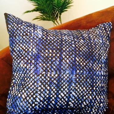 African Adire Cushion, Batik Pillow cover, Hand-dyed cushion, African Bright Indigo Prints. 