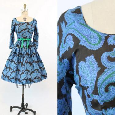 1950s silk dress | Jeanne D' Arc  paisley | small 