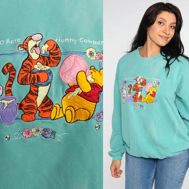 Winnie The Pooh Sweatshirt Walt Disney Store Shirt 90s Piglet Honey Graphic Shirt Cartoon 1990s Vintage Crewneck Kawaii Extra Large xl 