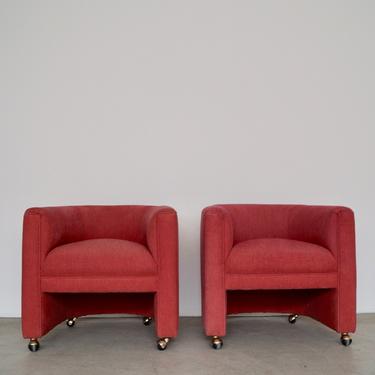 Pair of Mid-century Hollywood Regency Barrel Back Chairs in Coral With Brass Casters! 
