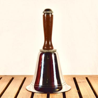 Chrome And Walnut Mid Century Town Crier Bell Shaped Cocktail Shaker. 