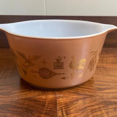 Vintage Pyrex Nesting Cinderella Bowl American Heritage Eagle Casserole 473-B 1QT, no lid, MCM Retro Kitchen 