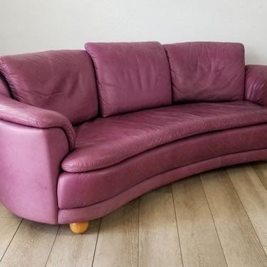 Italian Postmodern Style Purple Leather Curved Sofa . 