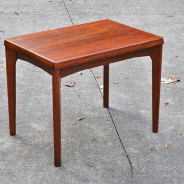 Danish Modern Teak End Table with Angled Legs by Vejle Stole-Og Mobelfabrik 