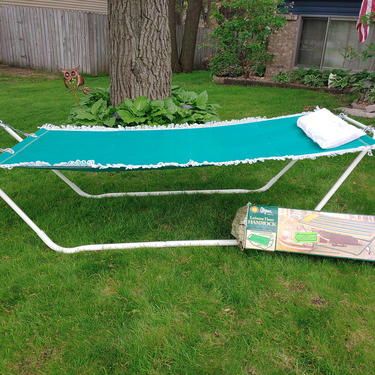 Vintage NOS New Old Stock Algoma Green Fringed Outdoor Hammock with Stand and Pillow 