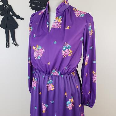 Vintage 1970's Purple Floral Dress / 70s Poly Day Dress S 