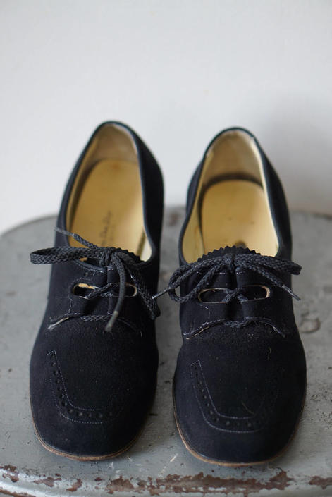 1940s oxford Heeled black suede shoe- size 6- 6 1/2 