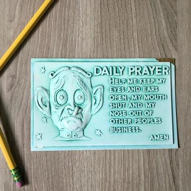 Daily prayer kitsch postcard - Postplax by Eden Plastics Corp - 1958 molded plastic postcard 