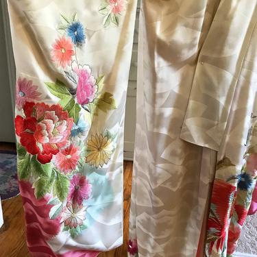 Exquisite Vintage Silk Kimono Hand Painted Hand Embroidered Asian Textile Wedding Kimono 