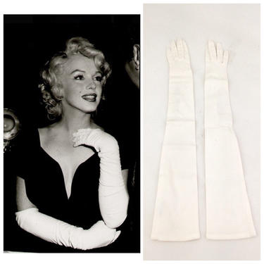40s Off White Stretch Satin Elbow Length Gloves / 1940s Vintage Bridal Wedding Long Evening Gloves / Large 