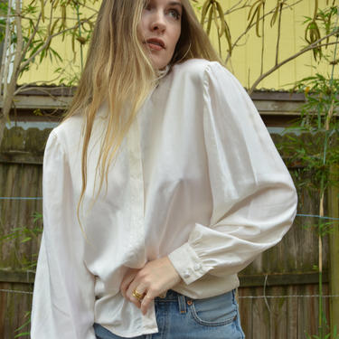 vintage silk 80s blouse / vintage balloon sleeved top / vintage balloon sleeve blouse / white silk blouse / vintage silk white blouse / 