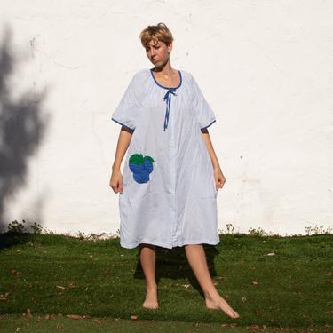 1980's Blueberry Nightgown 