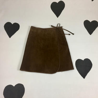 90's brown suede wrap mini skirt 1990's classic A-line side tie ballet leather skirt / Hippie Boho Supermodel petal skirt / buckskin L 30 w 