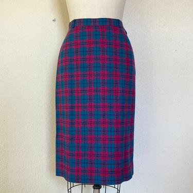 1980s Plaid Pendleton wool pencil skirt 