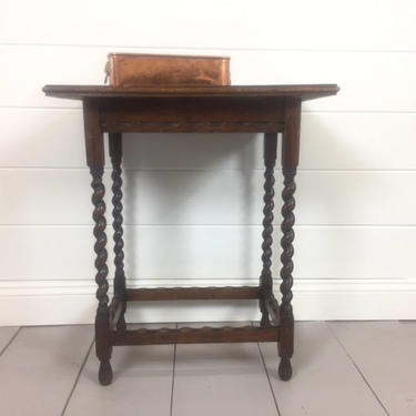 Antique English Barley Twist Table, Small, Springfield VA Pick up or ship upon inquiry 