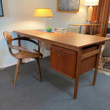 Torben Strandgaard Desk
