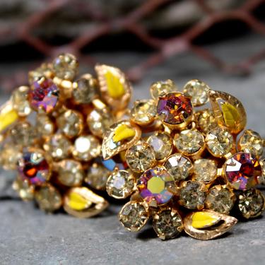 DAZZLING Vintage 1950s Rhinestone Earrings - Cluster Chrystal Clip On - Gold Tone - 3 Flowers - Sparkle Earrings | FREE SHIPPING 