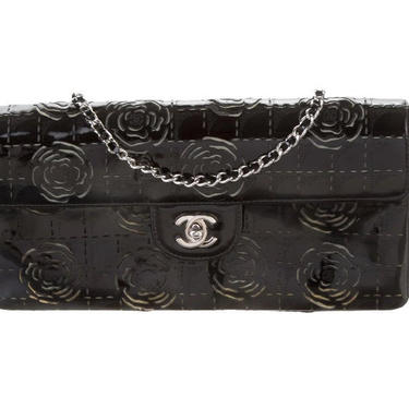 Vintage CHANEL CC Logo Turnlock Black Patent Leather Camellia Flower Quilted Chain Classic Flap Shoulder Clutch Purse Evening Bag Handbag 