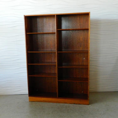 HA-18087 Rosewood HG 54.5\" Wide Bookcase