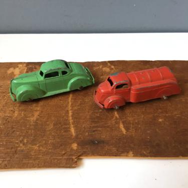 Tootsietoy car #231 and red tank truck - vintage die cast metal toys 