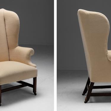 George III Mahogany Wing Chair in Teddy Mohair from Pierre Frey