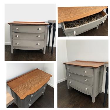 Antique gray chest of drawers-local pick up only Richmond, VA 