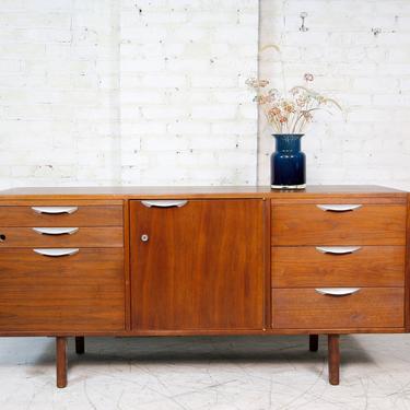Vintage MCM 6 drawer walnut credenza by Jens Risom | Free delivery in NYC and Hudson Valley areas 