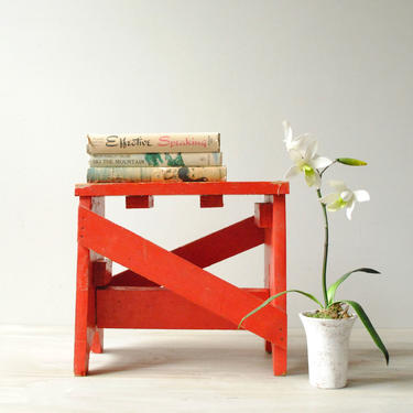 Vintage Red Wood Stand, Wood Stool, Wooden Stool, Display Stand, Wood Riser, Plant Stand, Red Step Stool, Red Plant Stand 