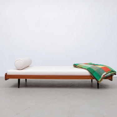 Charlotte Perriand Style Daybed with Tapered Legs