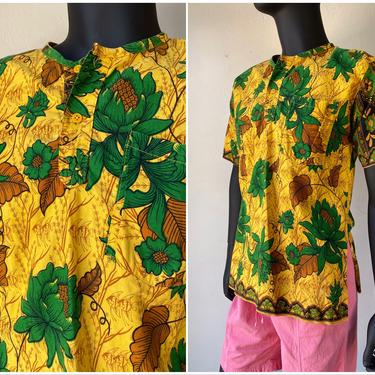 60s Hawaiian Marigold Shirt / Tropical Yellow Henley Top / India shirt / Shirt sleeve Floral Shirt / XS / Small / 38 