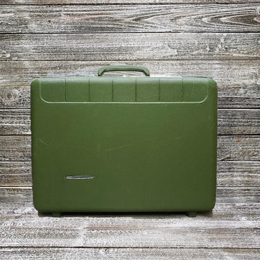 Vintage 1960's Starflite Suitcase, Green Lightweight Luggage + KEY that WORKS, Vintage Vacation Case, Mid Century Modern, Vintage Travel 