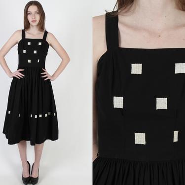 1950s Black White Full Skirt Dress / 50s Geometric Tile Print Dress / Vintage Circle Skirt Rockabilly Dress / Heavyweight Cotton Mini Midi 