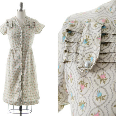 Vintage 1950s Shirtdress | 50s Rose Floral Printed Cotton Shirtwaist Day Dress with Pocket (medium) 