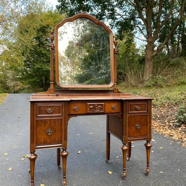 NEW - Vintage Vanity with Swing Mirror, Available to Customize, 1930's Dressing Table, Farmhouse Vanity, Bedroom Furniture 