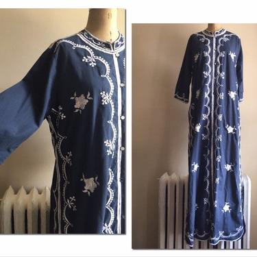 vintage 70s embroidered maxi dress, festival dress / bihemian robe, 1970s hippie maxi dress - navy &amp; white embroidered kaftan, 70s kaftan 