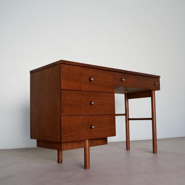 Classic Mid-Century Modern Desk by Stanley Furniture in Walnut 