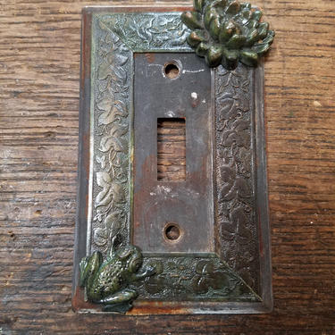 Frog Single Switchplate Cover
