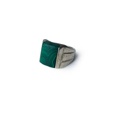 VINTAGE SILVER AND MALACHITE RING