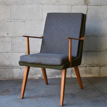 Mid Century Modern Lounge Chair / Armchair