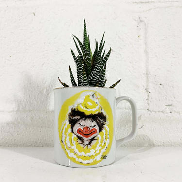 Vintage Enesco Annette Little Yellow Clown Mug Coffee Cup 1979 1970s 70s Gift Present Kitsch Cute Kawaii Kitschy Clowns 