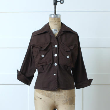vintage 1950s brown cotton blouse • stylized big pocket womens casual shirt with dolman sleeves 
