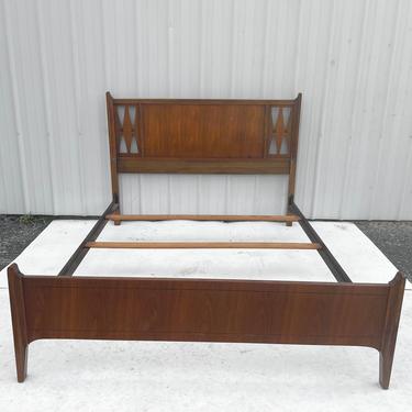 Mid-Century Modern Full Size Bed Frame 