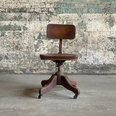 Antique Oak Typist Office Chair Seating ‘US War Dept’ Brass Tag 